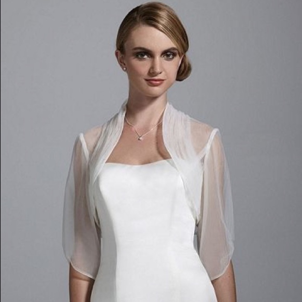 NWT David’s Bridal 3/4 Sleeve Tulle Jacket